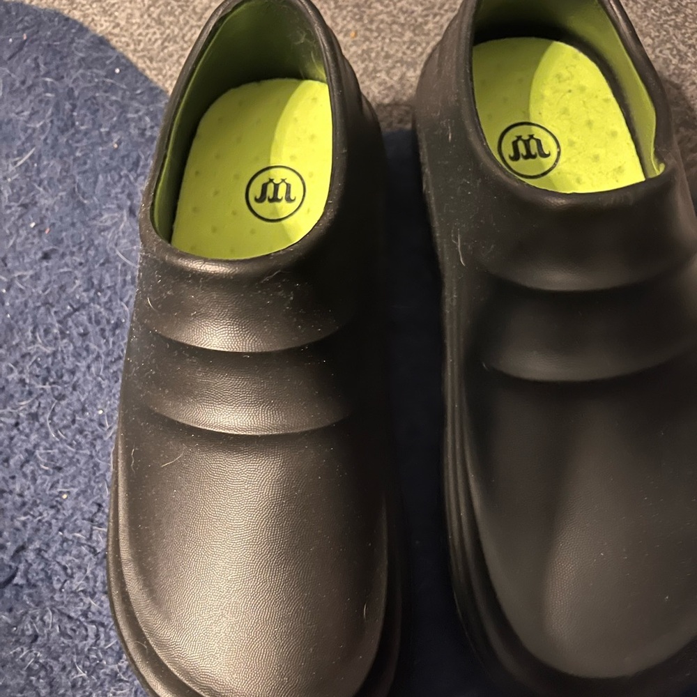 Men's Slip-On Comfort Clog - Black with Lime Insole